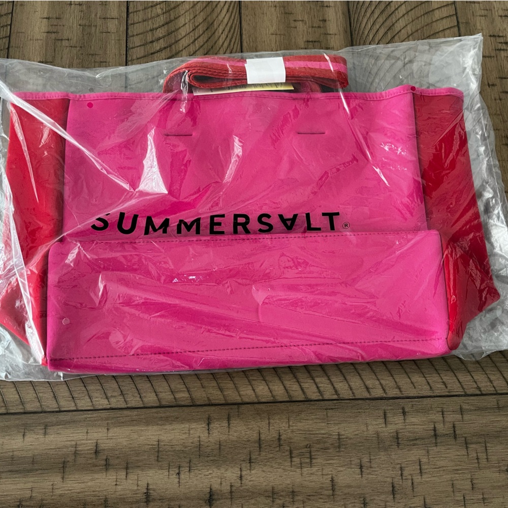 Summersalt Vibrant Pink neoprene Tote. NWT